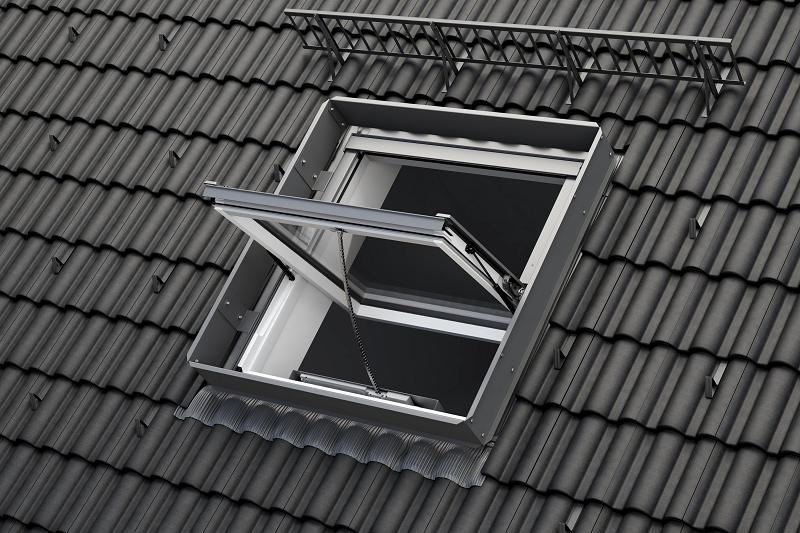 Okna dachowe oddymiające – sposób na szybkie odprowadzenie dymu z pomieszczeń?
